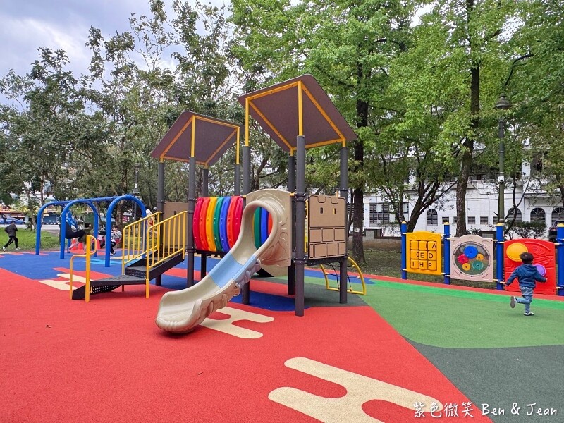 宜蘭縣員山鄉【宜蘭員山公園】大小磨石子溜滑梯、新式遊具、戰車公園、忠烈祠、木棧道生態池、環山步道