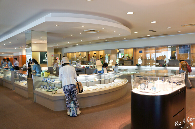 日本MIKIMOTO御本木真珠島》精美的珍珠小小的島,珍珠博物館還有海女採珠表演. 三重縣景點