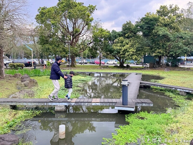 宜蘭縣員山鄉【宜蘭員山公園】大小磨石子溜滑梯、新式遊具、戰車公園、忠烈祠、木棧道生態池、環山步道