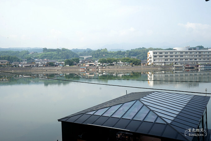 日本雛之里山陽館》ひなの里山陽館一泊二食的屋形船體驗用餐愜意舒心，緊依三偎川風景秀麗