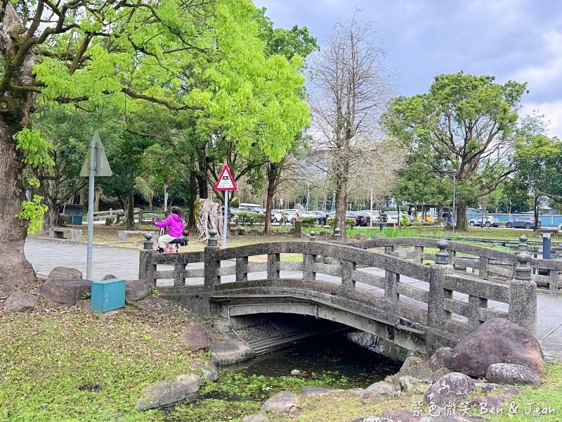 宜蘭縣員山鄉【宜蘭員山公園】大小磨石子溜滑梯、新式遊具、戰車公園、忠烈祠、木棧道生態池、環山步道