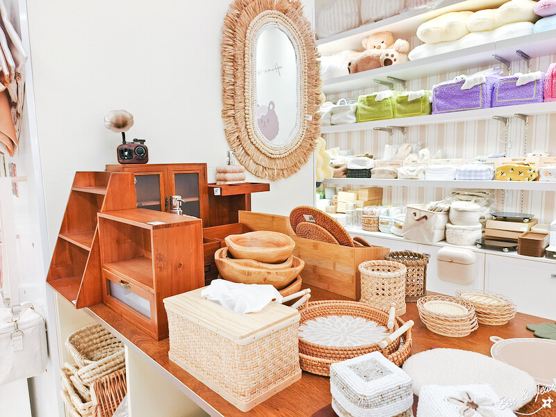 桃園市中壢區2024大江購物中心》2024年最美室內聖誕裝置藝術，Z世代購物首選！好拍、好逛、好好吃！全年免費停車，就在