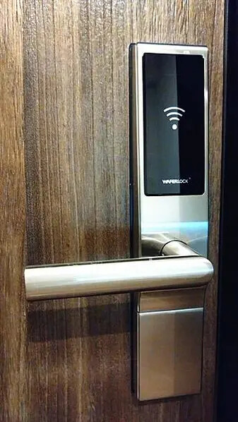 小鹿文娛路徒行旅台南成大館：近台南火車站，質感設計、溫馨服務，古都輕旅行首選！