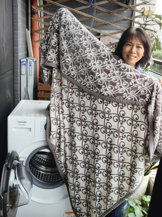 開箱。CHIMEI奇美智能滾筒洗衣機 WS-V139WD|蒸氣洗、一小時洗脫烘、槽洗淨、智能省水! - 快樂的過每一天