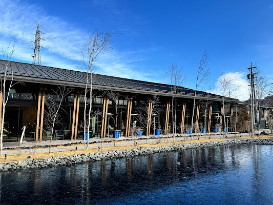 日本【2024東京親子行】輕井澤英迪格酒店 Hotel Indigo Karuizawa。浴缸面河景房親子入住心得 輕井澤住宿推薦