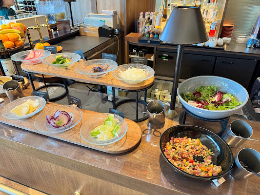 日本【2024東京親子行】輕井澤英迪格酒店 Hotel Indigo Karuizawa。浴缸面河景房親子入住心得 輕井澤住宿推薦