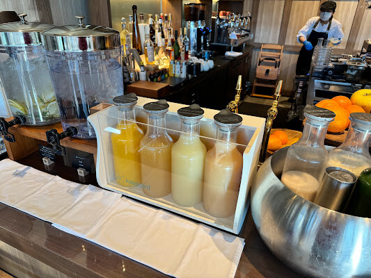 日本【2024東京親子行】輕井澤英迪格酒店 Hotel Indigo Karuizawa。浴缸面河景房親子入住心得 輕井澤住宿推薦