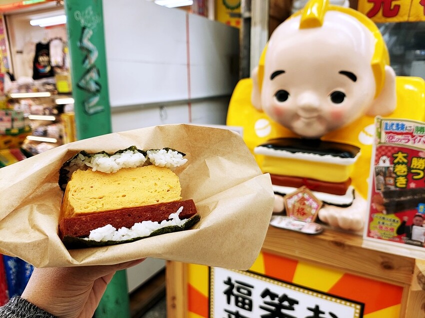 日本沖繩美食｜福助玉子燒 沖繩最厚玉子燒 7公分超澎湃蛋香 一口驚艷你的味蕾！
