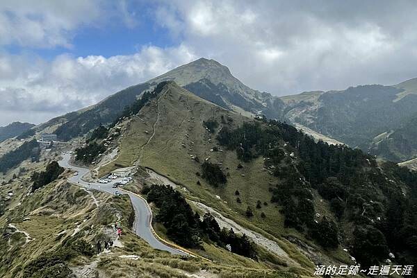 石門山 ~ 最輕鬆的百岳，群山環繞視野極佳，山頂美麗的高山杜鵑 (文內有2025合歡山杜鵑花季資訊)