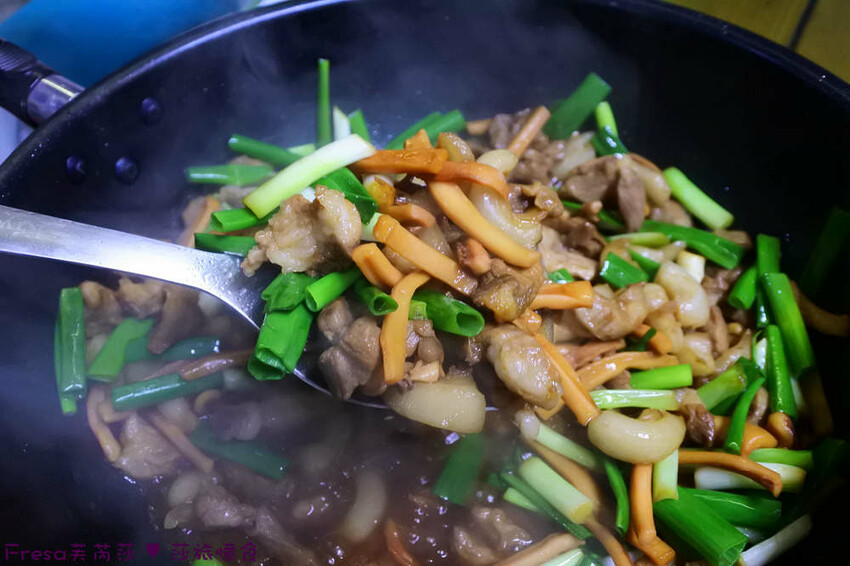 苗栗縣公館鄉苗栗公館【茅鄉亭黃金小鎮休閒農業區】公館市場採買食材「當慶Hakka好味緒－遊貓裏玩廚藝‧共下來尞」感受濃