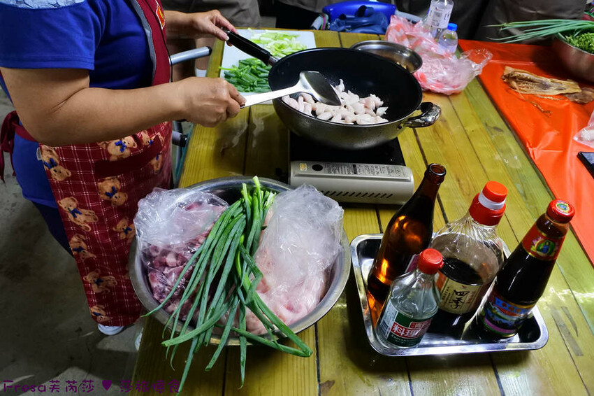 苗栗縣公館鄉苗栗公館【茅鄉亭黃金小鎮休閒農業區】公館市場採買食材「當慶Hakka好味緒－遊貓裏玩廚藝‧共下來尞」感受濃
