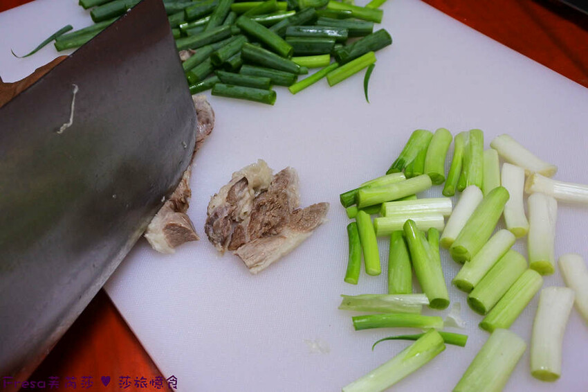 苗栗縣公館鄉苗栗公館【茅鄉亭黃金小鎮休閒農業區】公館市場採買食材「當慶Hakka好味緒－遊貓裏玩廚藝‧共下來尞」感受濃