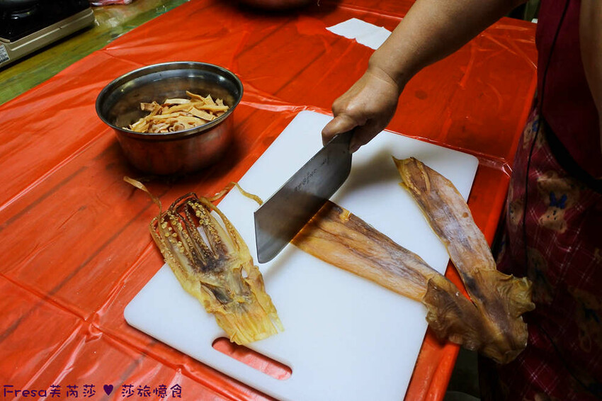 苗栗縣公館鄉苗栗公館【茅鄉亭黃金小鎮休閒農業區】公館市場採買食材「當慶Hakka好味緒－遊貓裏玩廚藝‧共下來尞」感受濃