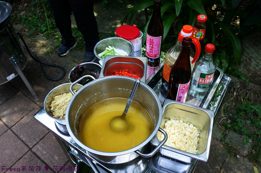 苗栗縣公館鄉苗栗公館【茅鄉亭黃金小鎮休閒農業區】公館市場採買食材「當慶Hakka好味緒－遊貓裏玩廚藝‧共下來尞」感受濃