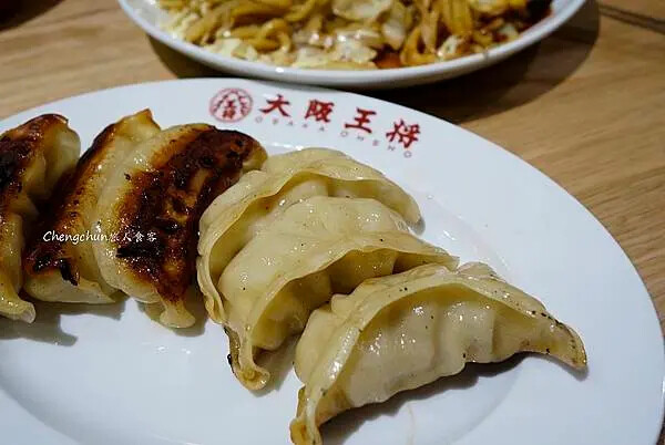 日本大阪道頓崛美食隨記 :一蘭拉麵、章魚燒あっちち本舗、迴轉