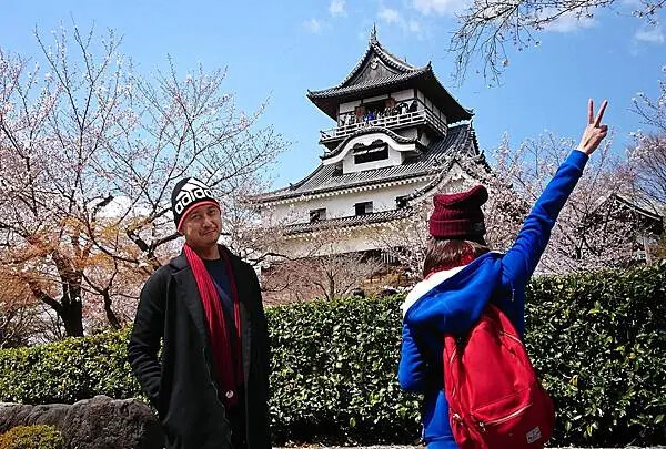 日本國寶【犬山城】最古老天守閣、城下町老街散策傳統小吃 | 