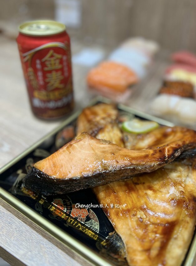 台北市南港區，日本超市LOPIA-LaLaport南港店，推薦握壽司、A5黑毛和牛烤肉串