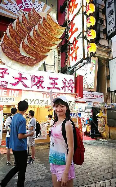 日本大阪道頓崛美食隨記 :一蘭拉麵、章魚燒あっちち本舗、迴轉