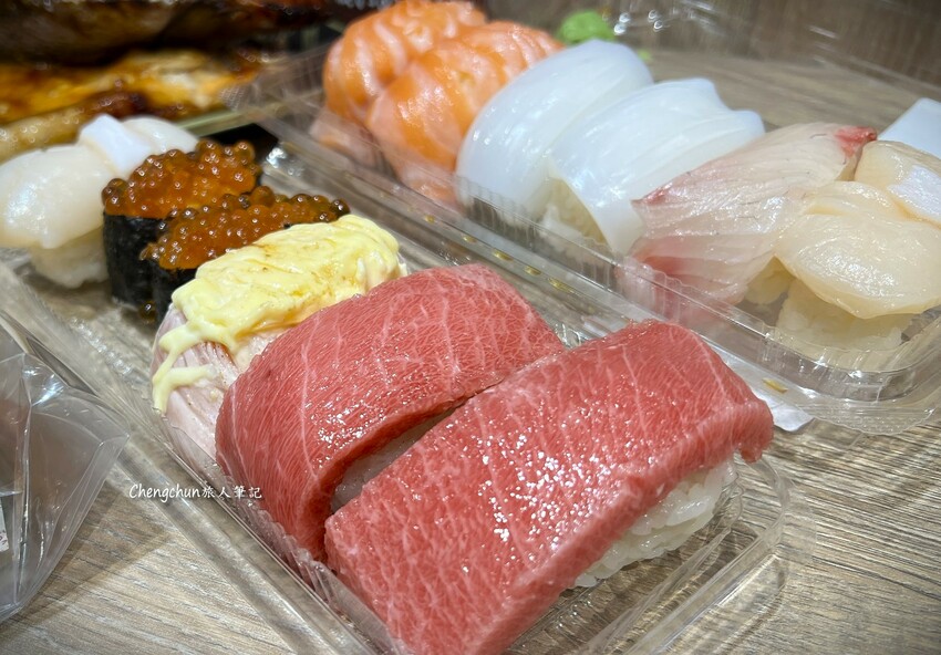 台北市南港區，日本超市LOPIA-LaLaport南港店，推薦握壽司、A5黑毛和牛烤肉串
