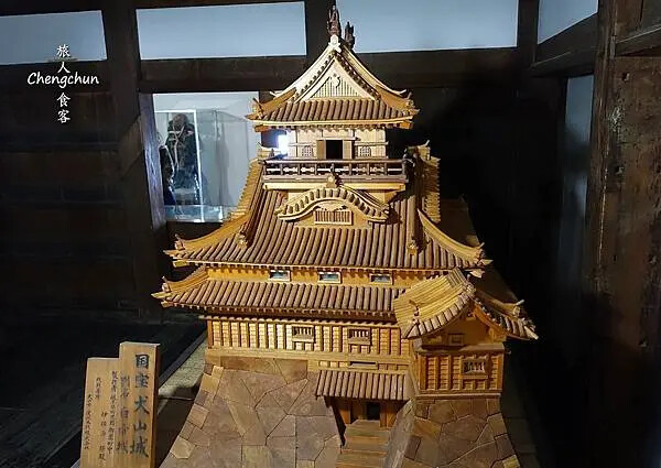 日本國寶【犬山城】最古老天守閣、城下町老街散策傳統小吃 | 