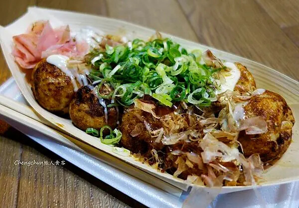 日本大阪道頓崛美食隨記 :一蘭拉麵、章魚燒あっちち本舗、迴轉