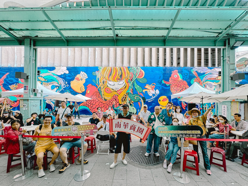 高雄市新興區南華商圈走讀漫伴拍：從傳統到現代的文化之旅 x 發現高雄的手工藝與美味小吃