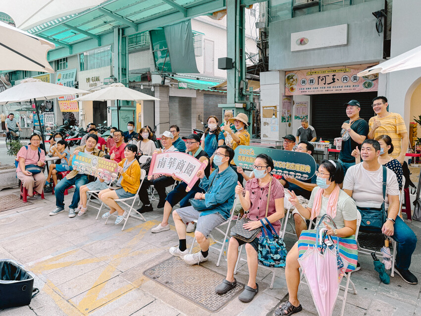 高雄市新興區南華商圈走讀漫伴拍：從傳統到現代的文化之旅 x 發現高雄的手工藝與美味小吃