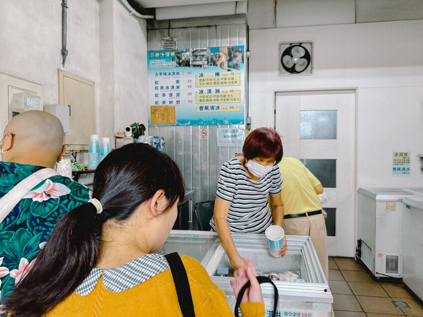 高雄市新興區南華商圈走讀漫伴拍：從傳統到現代的文化之旅 x 發現高雄的手工藝與美味小吃