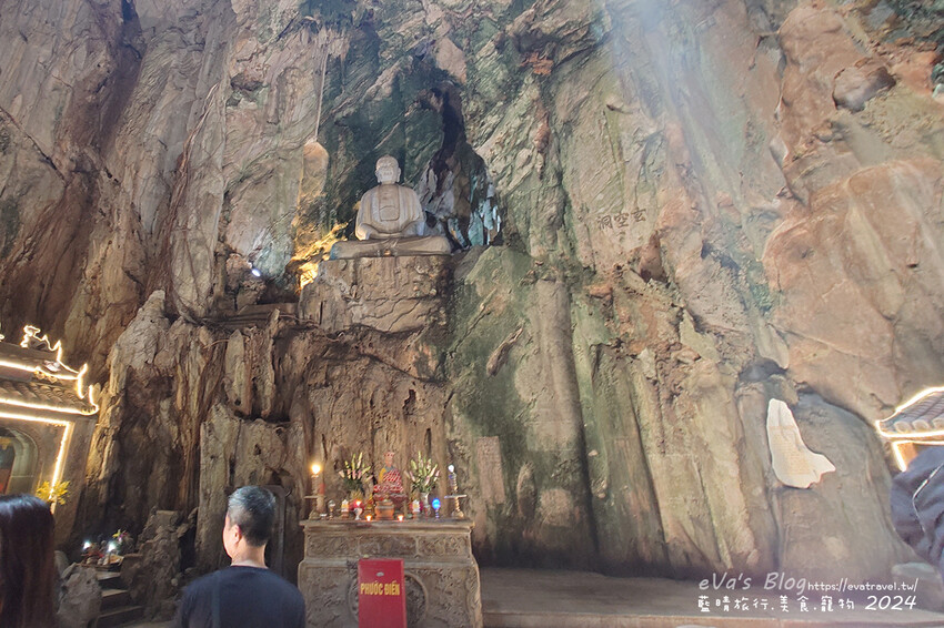泰國【越南旅遊】The Marble Mountains 五行山共有金、木、水、火、土五座山峰，其中水山是最高也最漂亮的一座山(可以搭電梯)，著名的玄空洞充滿仙氣要看喔。越南景點