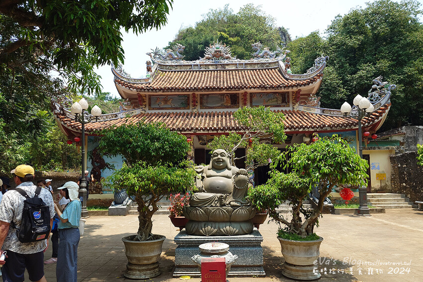 泰國【越南旅遊】The Marble Mountains 五行山共有金、木、水、火、土五座山峰，其中水山是最高也最漂亮的一座山(可以搭電梯)，著名的玄空洞充滿仙氣要看喔。越南景點