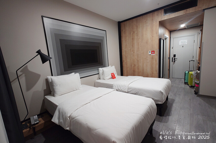 土耳其【土耳其蜜月旅遊】Ibis Istanbul Airport 宜必思伊斯坦堡機場飯店｜機場周邊住宿推薦，簡約雙人房型與豐盛早餐實拍分享。土耳其住宿