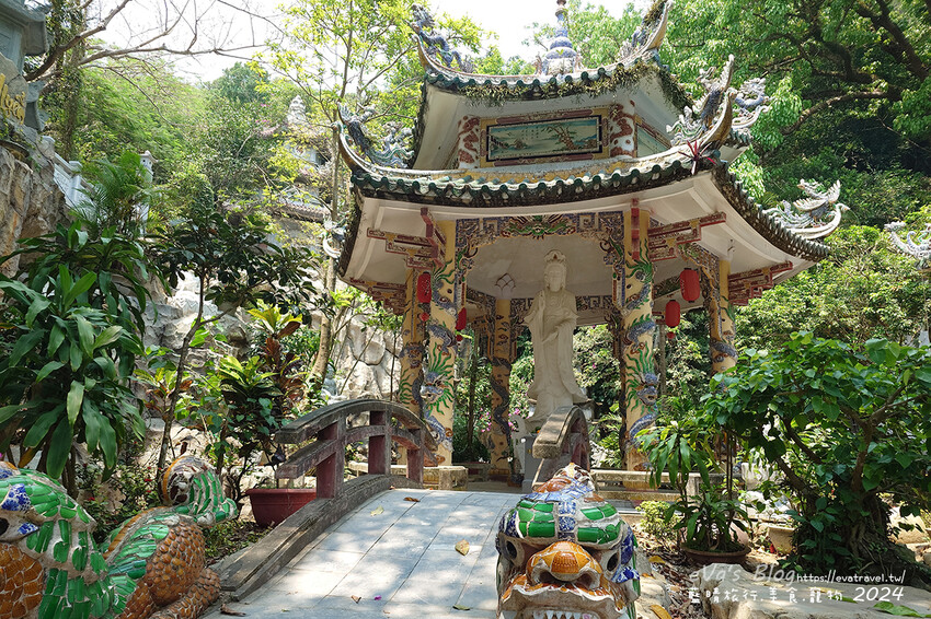 泰國【越南旅遊】The Marble Mountains 五行山共有金、木、水、火、土五座山峰，其中水山是最高也最漂亮的一座山(可以搭電梯)，著名的玄空洞充滿仙氣要看喔。越南景點