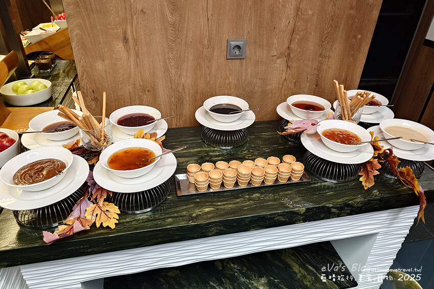 土耳其【土耳其蜜月旅遊】Ibis Istanbul Airport 宜必思伊斯坦堡機場飯店｜機場周邊住宿推薦，簡約雙人房型與豐盛早餐實拍分享。土耳其住宿