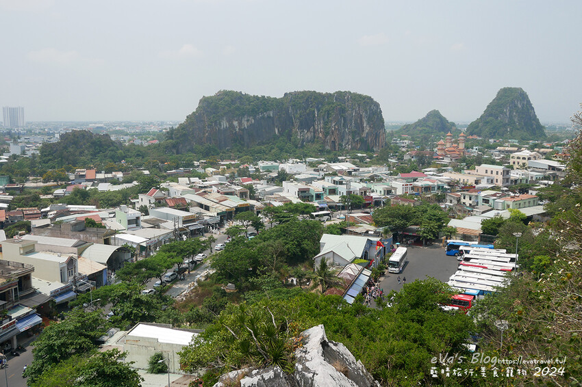 泰國【越南旅遊】The Marble Mountains 五行山共有金、木、水、火、土五座山峰，其中水山是最高也最漂亮的一座山(可以搭電梯)，著名的玄空洞充滿仙氣要看喔。越南景點
