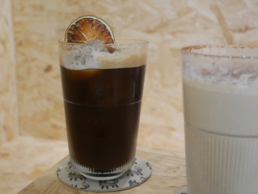 新竹市東區THE FOX COFFEE CLUB - 近新竹市政府的司康專賣店，每日手工製作八種口味司康(鹹甜皆有)，內用外帶都推薦o(*^＠^*)o