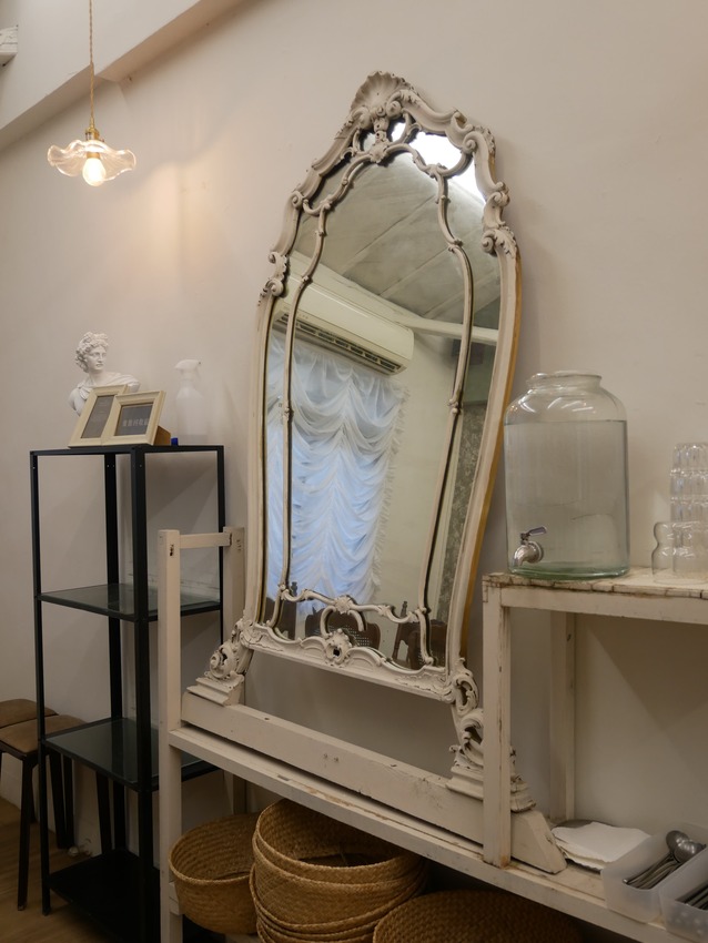 台中市西區嵨峝 𝕧𝕠𝕦̂𝕥𝕖（結束營業） -近台灣國立美術館的歐風咖啡廳，提供甜點/輕食/手沖咖啡/選物器皿（＾∀＾●）ﾉｼ