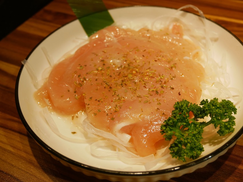 鐵了心火鍋(苗栗竹南店 )- 288元起享蔬食自助吧,提供12種湯頭、多樣肉品搭配,當月壽星招待「生日肉蛋糕」ヾ(@⌒ー⌒@)ノ