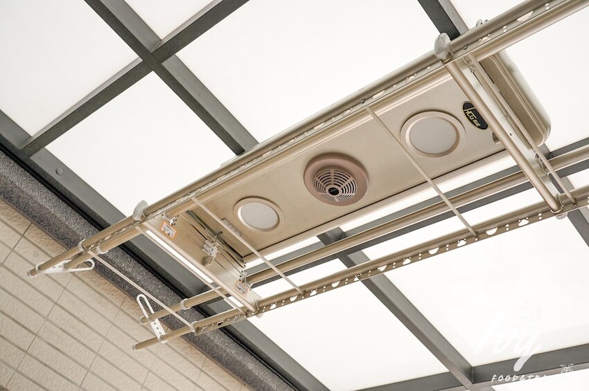 母親節送禮首選! 電動曬衣架推薦 「HCG和成」，遙控升降輕鬆晾衣晾被，搭配恆溫式烘乾、專利烘衣罩，毛衣也能高效烘乾！ - 艾薇覓食趣