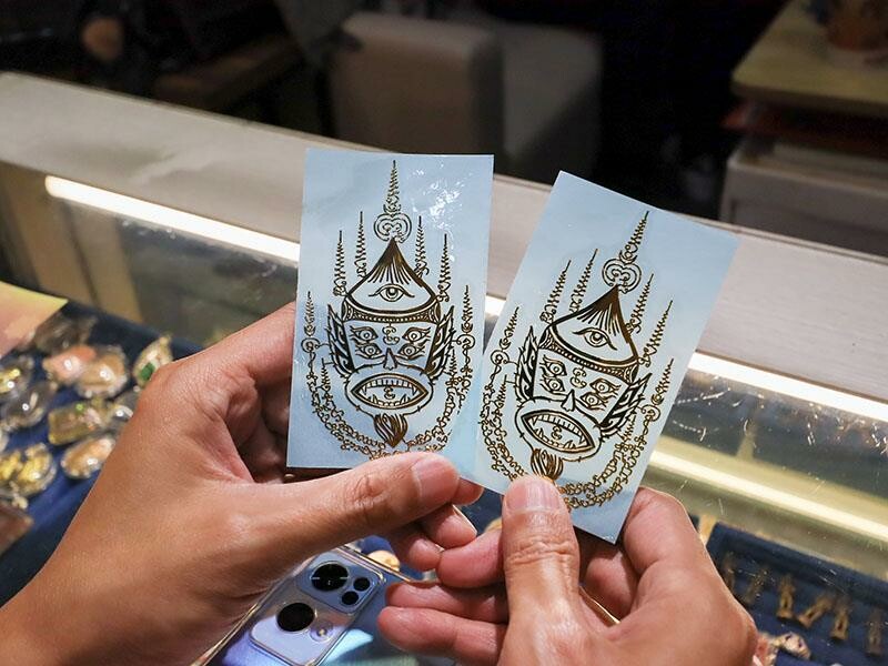 新竹市東區象神居 新竹四面佛！信仰與靈性的交會點泰國蠟燭、佛牌聖物、法力刺青一次了解！