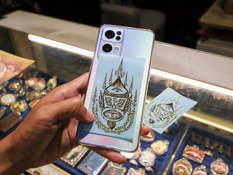 新竹市東區象神居 新竹四面佛！信仰與靈性的交會點泰國蠟燭、佛牌聖物、法力刺青一次了解！