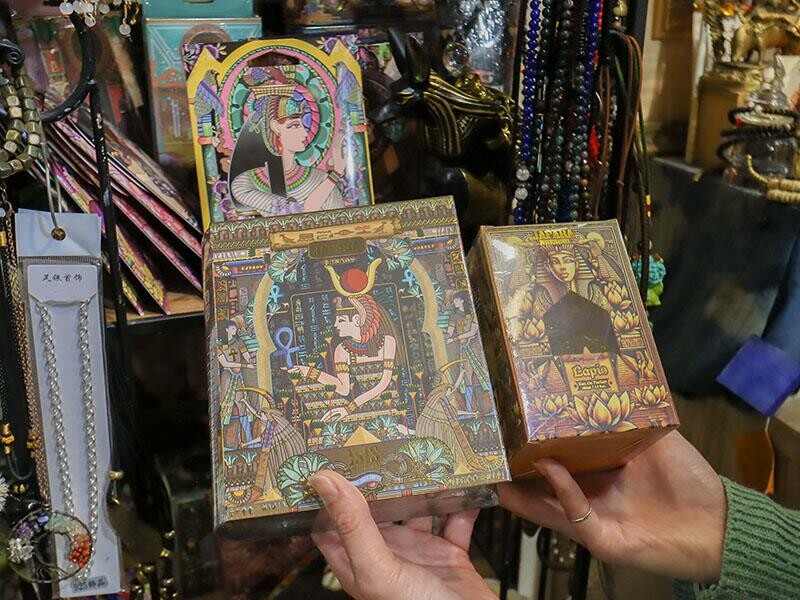 新竹市東區象神居 新竹四面佛！信仰與靈性的交會點泰國蠟燭、佛牌聖物、法力刺青一次了解！