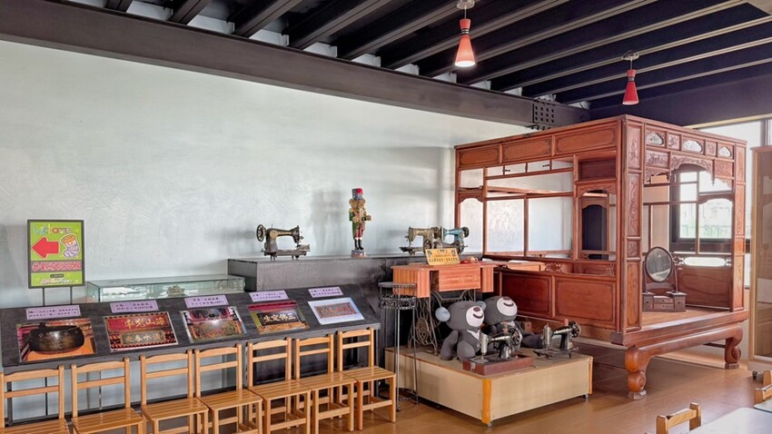 彰化縣社頭鄉彰化景點/樂活襪之鄉博物館,與其說是展售中心還比較貼切。