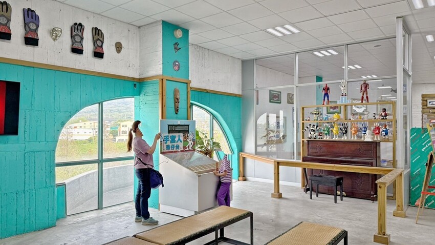 彰化縣社頭鄉彰化景點/台灣手套博物館,看世界最大的手套還能觀賞高鐵奔馳,也有不少免費遊戲可體驗!