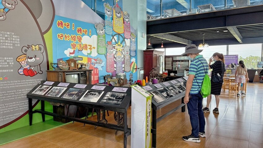 彰化縣社頭鄉彰化景點/樂活襪之鄉博物館,與其說是展售中心還比較貼切。