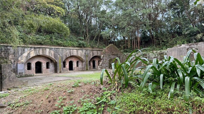 基隆市安樂區基隆景點/大武崙山、大武崙砲台、情人湖公園，半日遊很愜意！