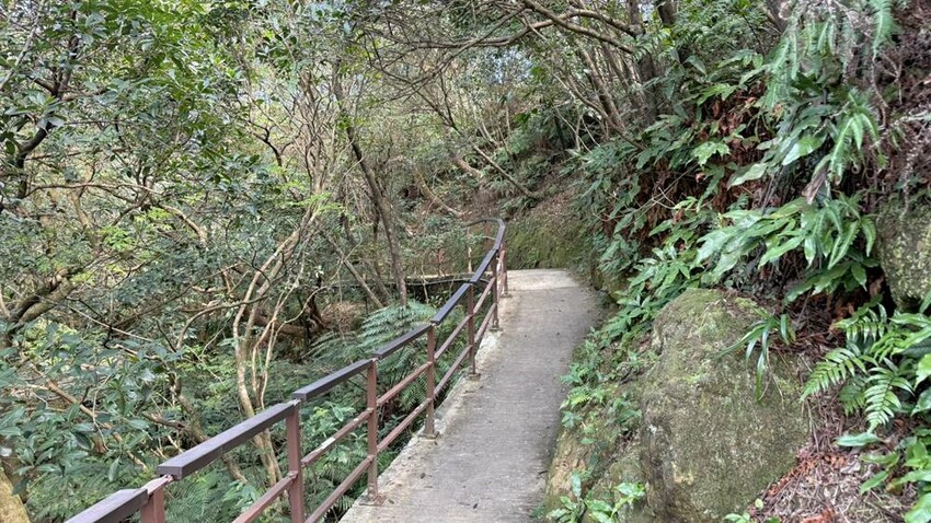 基隆市安樂區基隆景點/大武崙山、大武崙砲台、情人湖公園，半日遊很愜意！