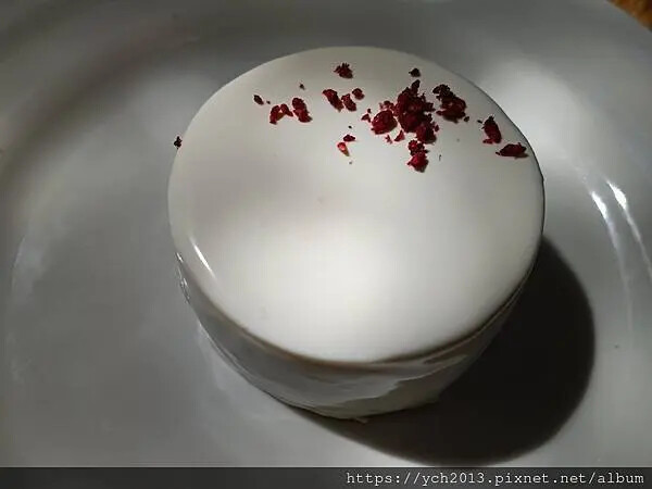 布拉索上山纜車站旁午餐/餐後搭纜車上山賞景 Brasov l 布拉索上山纜車站旁午餐/餐後搭纜車上山賞景 Brasov l