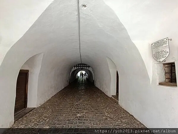 普雷穆爾防禦性教堂Fortified churdh of P