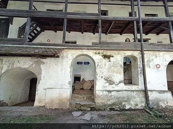 普雷穆爾防禦性教堂Fortified churdh of P