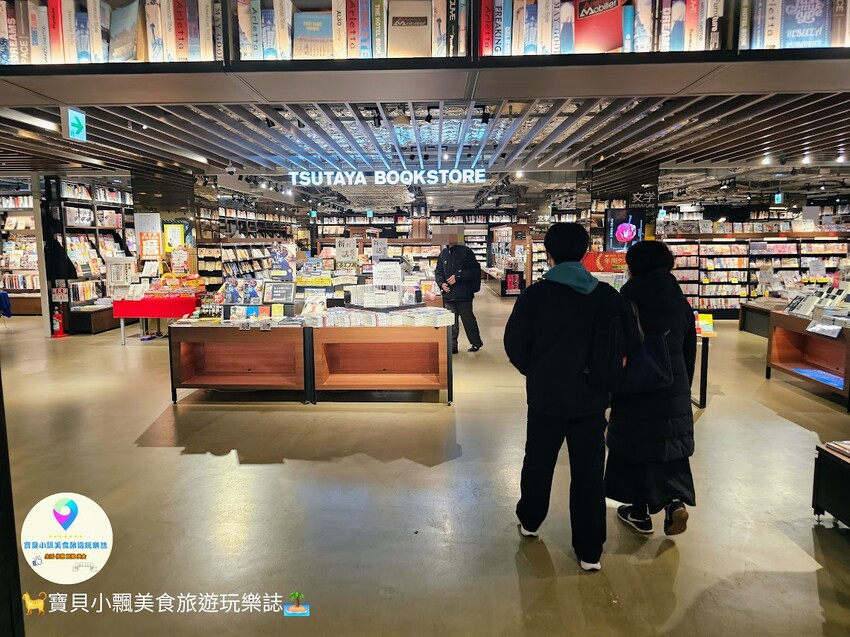 日本[旅遊]岡山 岡山站前商店街 巨型桃子吊飾 商店街的亮眼入口